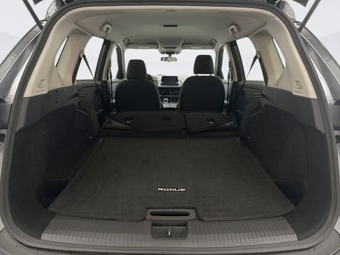 Used 2023 Nissan Rogue S image 20