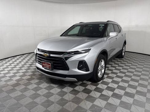 Used 2019 Chevrolet Blazer LT FWD image 1