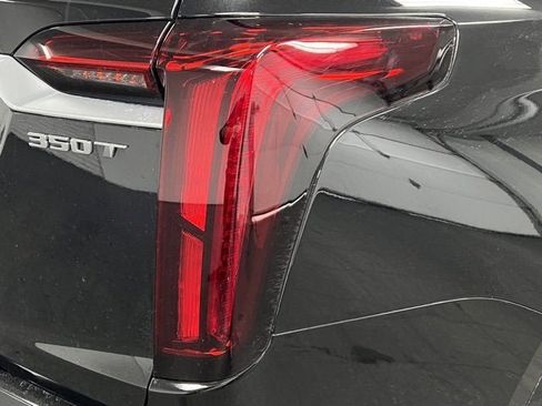 New 2025 Cadillac XT6 Luxury image 11