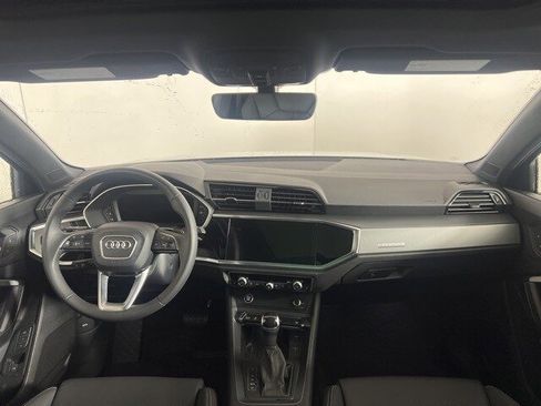 Certified 2025 Audi Q3 2.0T Premium w/ Convenience Package image 18