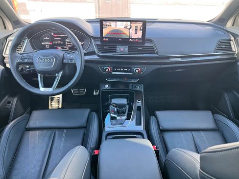 Used 2024 Audi SQ5 Prestige AWD/4WD image 6
