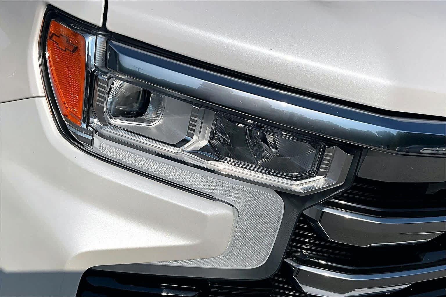 Used 2023 Chevrolet Silverado 1500 High Country w/ High Country Premium Package AWD/4WD image 28