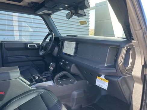 New 2025 Ford Bronco Badlands image 32