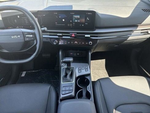 Used 2026 Kia Sportage SX FWD image 16