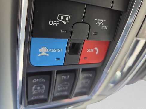 Used 2025 Jeep Grand Cherokee L Limited w/ Trailer Tow Package image 21