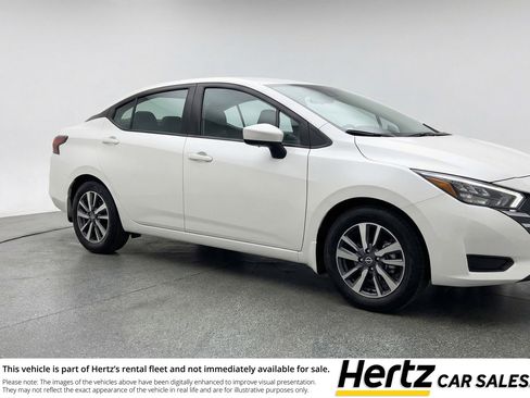 Used 2025 Nissan Versa SV FWD image 1