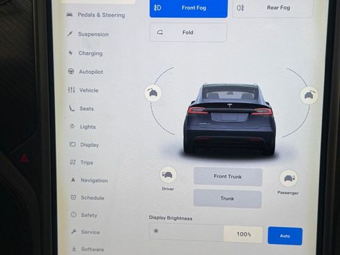 Used 2018 Tesla Model X 100D image 31