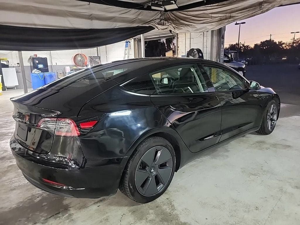 Used 2022 Tesla Model 3 Standard Range Plus RWD image 5