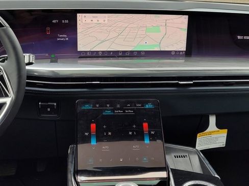 New 2025 Cadillac Escalade IQ Luxury 2 AWD/4WD image 13