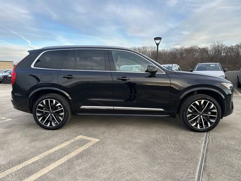 Certified 2025 Volvo XC90 B5 Plus image 10