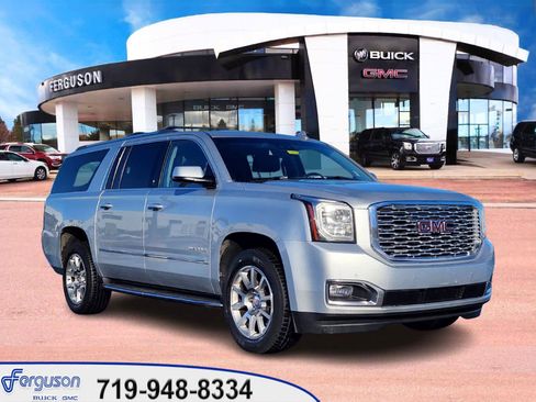Used 2019 GMC Yukon XL Denali image 1