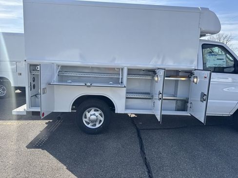 New 2025 Ford E-350 and Econoline 350 Super Duty w/ Power Equipment Group image 19