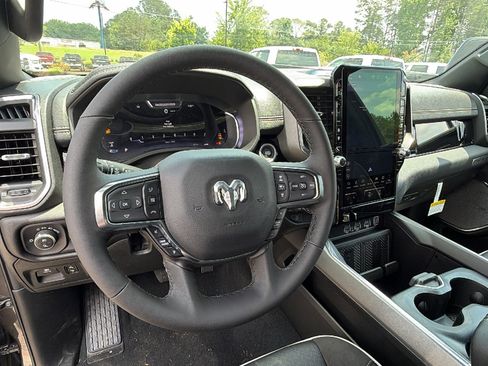 New 2026 RAM 1500 Laramie AWD/4WD image 22
