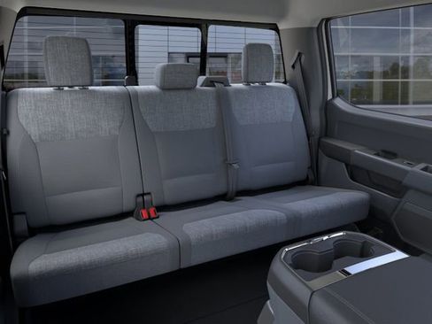New 2026 Ford F250 XLT w/ XLT Premium Package RWD image 13