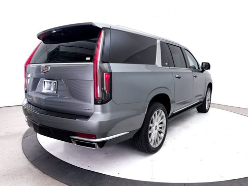 Used 2023 Cadillac Escalade ESV Premium Luxury w/ Performance Package AWD/4WD image 20
