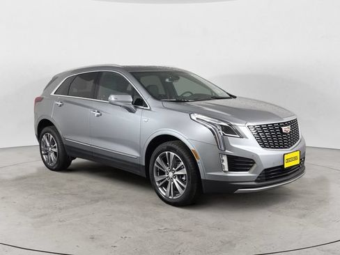 Used 2025 Cadillac XT5 Premium Luxury AWD/4WD image 7