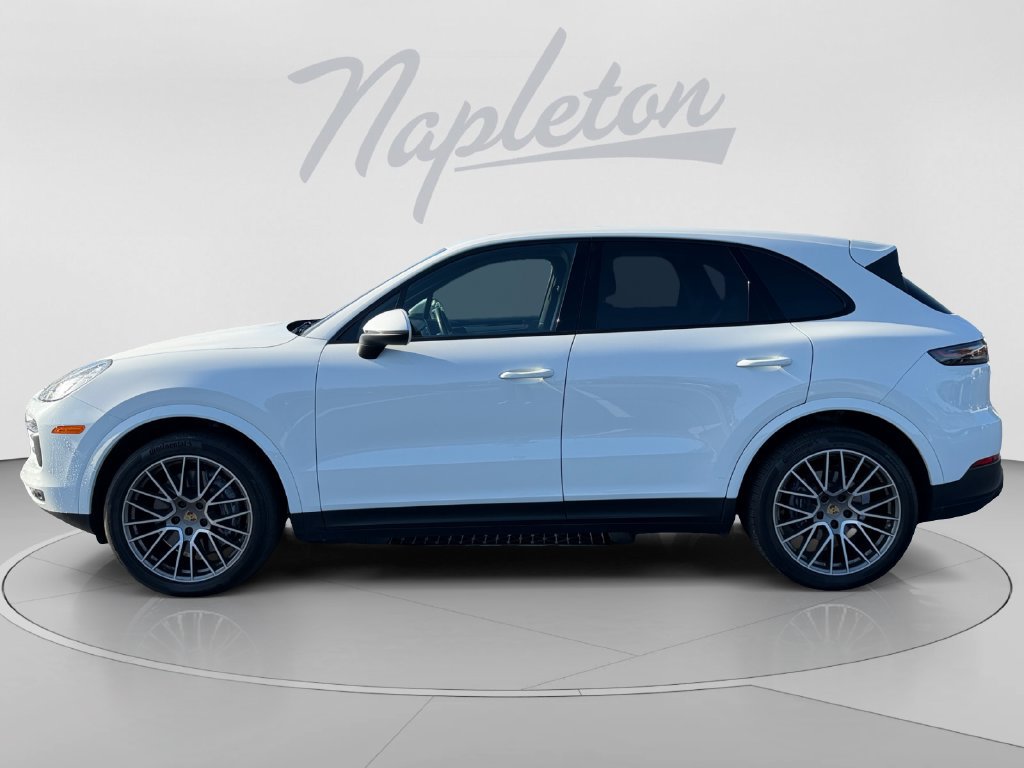 Used 2023 Porsche Cayenne Platinum Edition AWD/4WD image 2