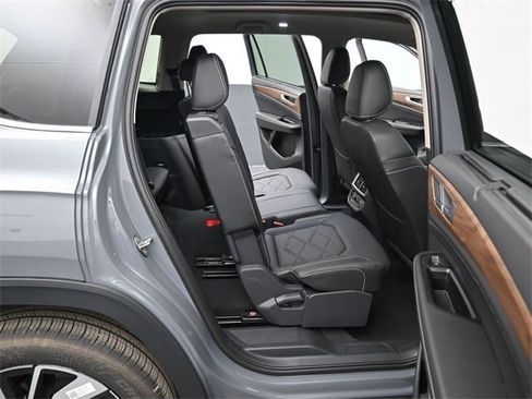 New 2026 Volkswagen Atlas SE image 13