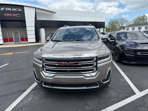 Certified 2023 GMC Acadia SLT w/ Technology Package AWD/4WD image 7