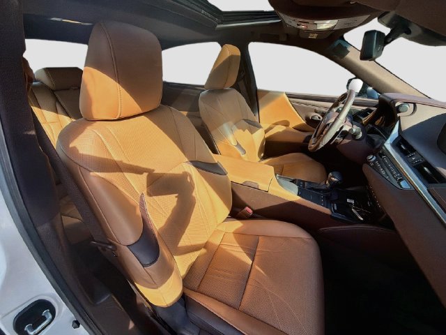 Used 2021 Lexus ES 300h w/ Accessory Package 2 FWD image 23