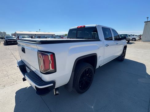 Used 2017 GMC Sierra 1500 Denali AWD/4WD image 3