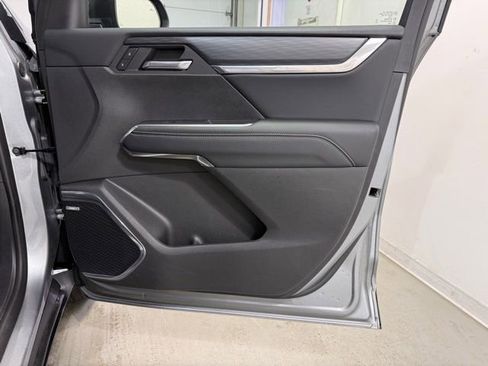 Certified 2025 GMC Acadia Elevation image 28