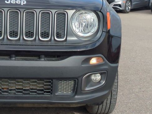 Used 2017 Jeep Renegade Latitude image 10