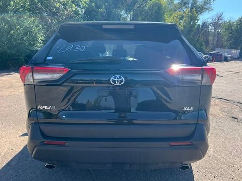 Used 2025 Toyota RAV4 XLE FWD image 4