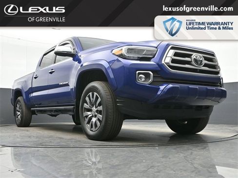 Used 2023 Toyota Tacoma Limited image 39