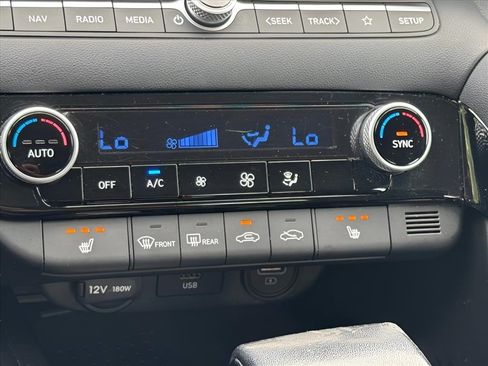 Used 2023 Hyundai Elantra SEL w/ Convenience Package FWD image 23
