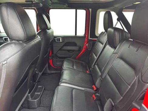 Used 2021 Jeep Wrangler Unlimited Sahara image 28