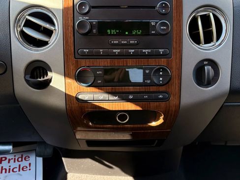 Used 2004 Ford F150 Lariat image 27