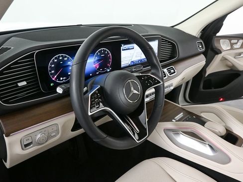 Used 2026 Mercedes-Benz GLE 450 4MATIC image 6