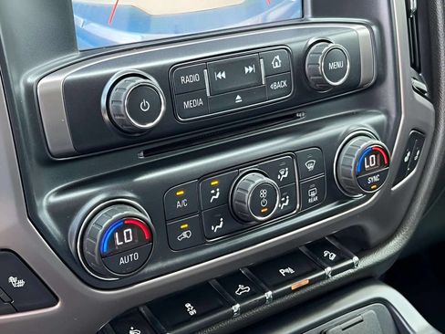 Used 2017 GMC Sierra 1500 SLT AWD/4WD image 17
