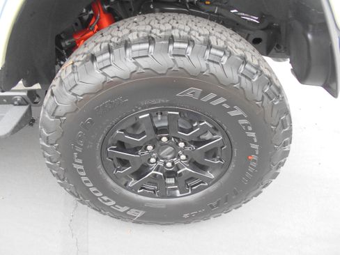 New 2025 Ford Bronco Raptor image 41