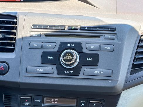 Used 2012 Honda Civic Hybrid Sedan image 14