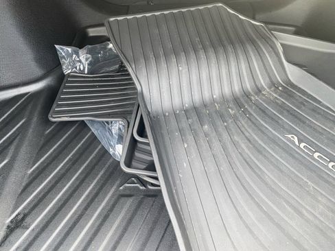 Certified 2025 Honda Accord EX-L image 17