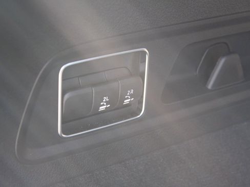 Certified 2024 Mercedes-Benz GLS 63 AMG 4MATIC image 47