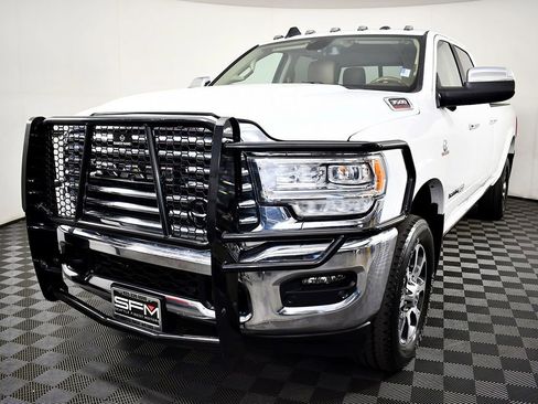 Used 2022 RAM 3500 Limited image 2