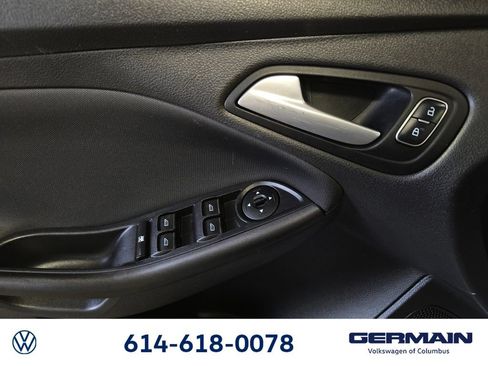 Used 2018 Ford Focus SEL w/ Cold Weather Package FWD image 31