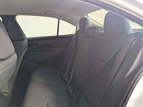 Certified 2025 Toyota Corolla LE FWD image 32