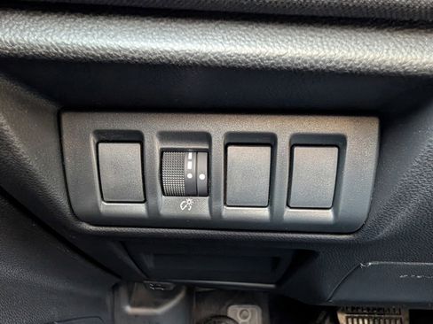 Certified 2025 Subaru Outback image 31