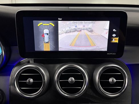 Used 2022 Mercedes-Benz GLC 300 image 36