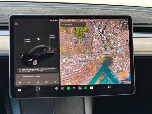 Used 2021 Tesla Model 3 Standard Range Plus RWD image 16