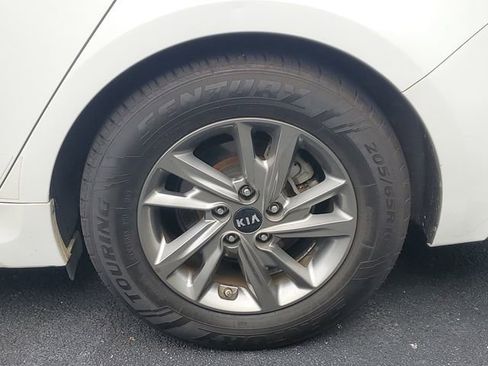 Used 2019 Kia Optima LX FWD image 6