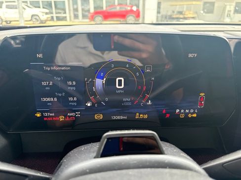 Used 2025 Chevrolet Traverse RS AWD/4WD image 10