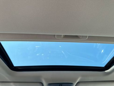 Used 2022 Nissan Altima 2.5 SV w/ SV Premium Package image 15