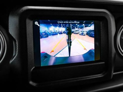 Used 2021 Jeep Gladiator Rubicon w/ LED Lighting Group AWD/4WD image 25