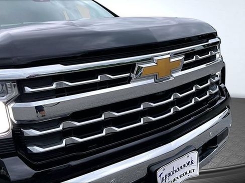 Used 2024 Chevrolet Silverado 1500 LTZ w/ LTZ Premium Package AWD/4WD image 32
