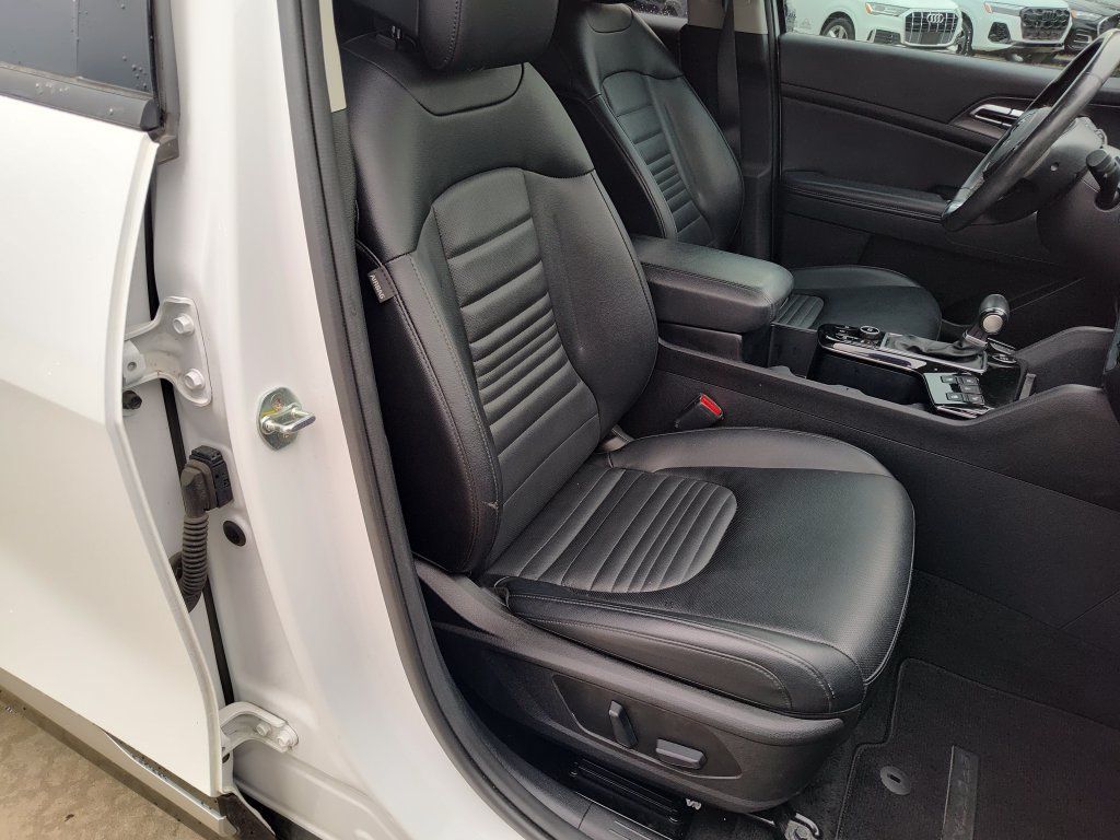 Used 2023 Kia Sportage SX FWD image 27